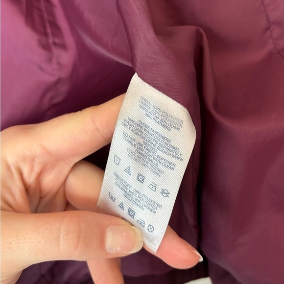 Lands' End Burgundy Wine Red Women's Hooded Down Winter Puffer Coat Size XS - Picture 3 of 5